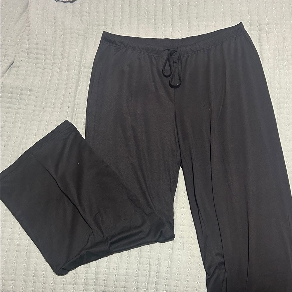 Women’s Medium Black Wide Leg Pants